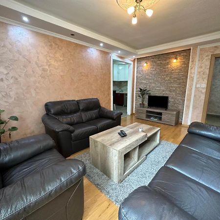Nikki'S Apartment ポドゴリツァ エクステリア 写真